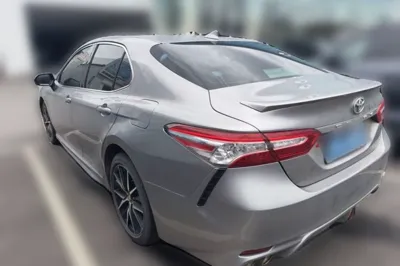 Toyota Camry 2021, 81000 км, за 113285.66 CNY