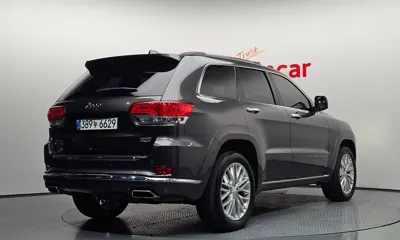 Jeep Cherokee 2018, 110802 км, за 18500000 KRW