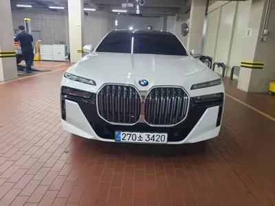 BMW 7-Series · 2025 год
