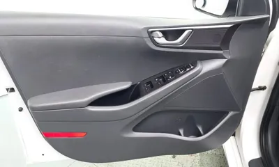 Hyundai Ioniq 2016, 189356 км, за 8900000 KRW - фото 24