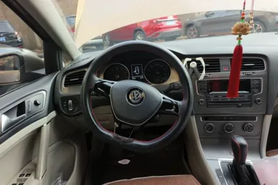 Volkswagen Golf 2014, 75400 км, за 37368.44 CNY - фото 2