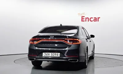 Hyundai Grandeur 2018, 252162 км, за 9800000 KRW