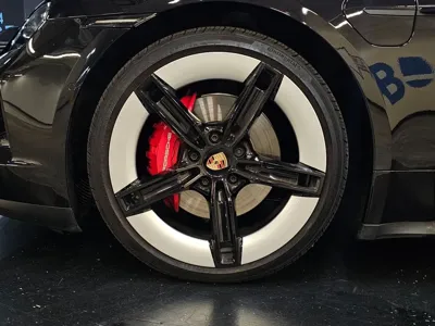 Porsche Taycan 2025, 13000 км, за 165000000 KRW - фото 6