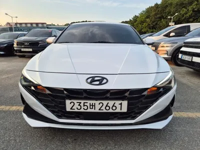 Hyundai Avante · 2023 год