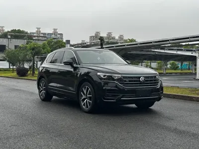 Volkswagen Touareg 2022, 86000 км, за 249000 CNY - фото 3