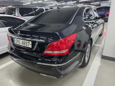 Hyundai Equus 2010, 282350 км, за 3500000 KRW