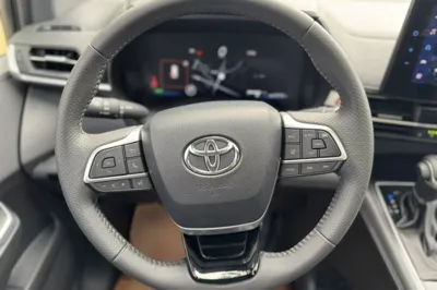 Toyota Sienna 2021, 107200 км, за 206821.42 CNY - фото 44