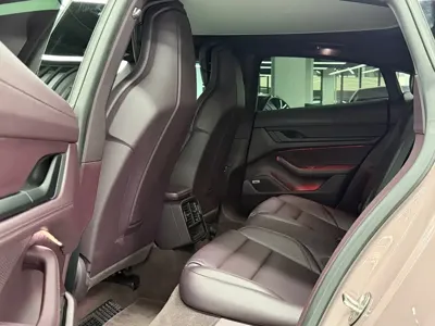 Porsche Taycan 2021, 28000 км, за 252800 CNY - фото 8