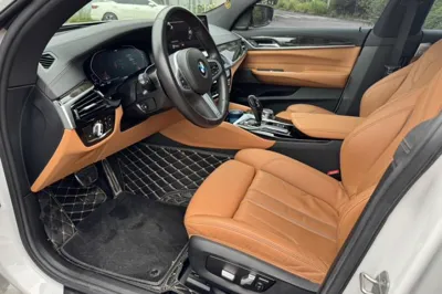 BMW 6 Series GT 2022, 28200 км, за 303733.27 CNY - фото 9