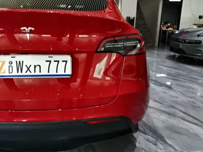 Tesla Model Y 2022, 61800 км, за 155800 CNY - фото 28