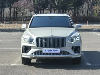 Bentley Bentayga 2023, 19000 км, за 243000000 KRW