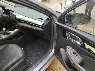 Roewe i5 2021, 2800 км, за 39800 CNY - фото 20