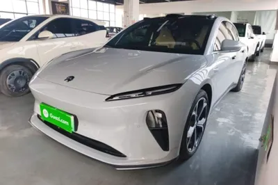 Nio ET5T · 2023 год