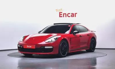 Porsche Panamera · 2020 год