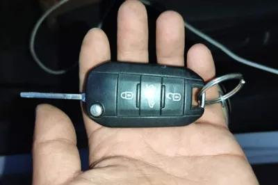 Peugeot 408 2014, 147800 км, за 16802.45 CNY - фото 9