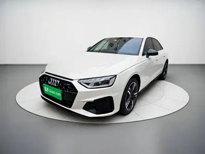 Audi A4L · 2022 год