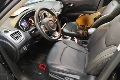 Jeep Compass 2017, 36500 км, за 51065.34 CNY - фото 17