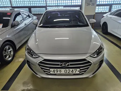 Hyundai Avante · 2016 год