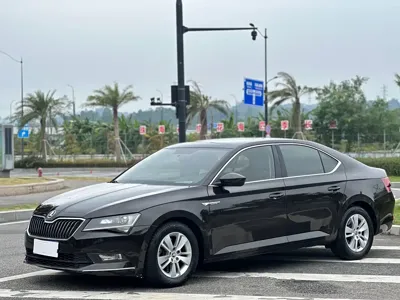 Skoda Superb · 2019 год