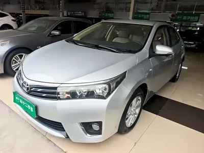 Toyota Corolla · 2015 год