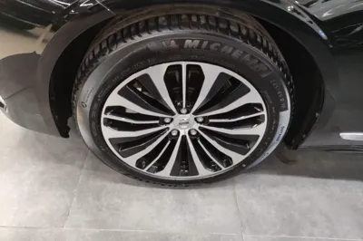 Volvo S90 2025, 5700 км, за 229336.29 CNY - фото 8