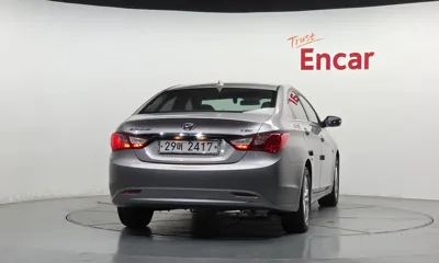 Hyundai Sonata 2010, 118351 км, за 3300000 KRW