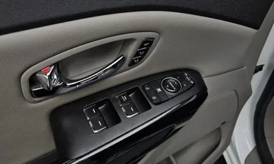 Kia Canival 2018, 71848 км, за 14600000 KRW - фото 16