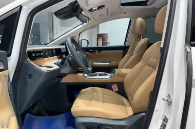 GAC Trumpchi E8 New Energy 2024, 36400 км, за 166884.9 CNY - фото 30