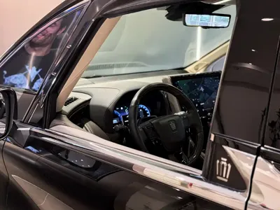 Toyota Vellfire 2023, 59000 км, за 708000 CNY - фото 8