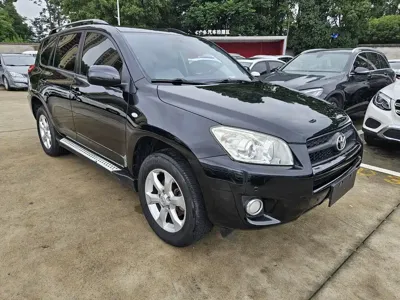 Toyota RAV4 2011, 68000 км, за 22000 CNY