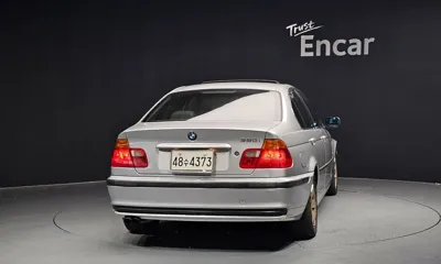 BMW 3-Series 2000, 275489 км, за 2400000 KRW