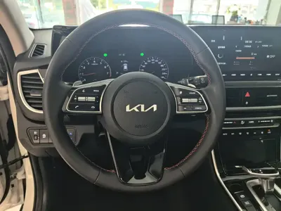 Kia KX3 2022, 39000 км, за 109800 CNY - фото 8