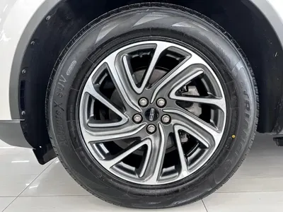 Lincoln Aviator 2023, 71000 км, за 248900 CNY - фото 11