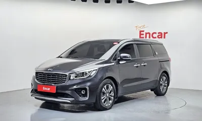 Kia Canival · 2019 год