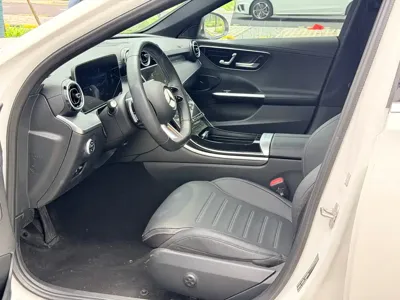 Mercedes-Benz C-Class 2024, 30000 км, за 156800 CNY
