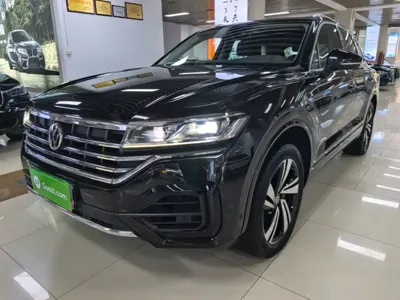 Volkswagen Touareg 2020, 120800 км, за 175100 CNY
