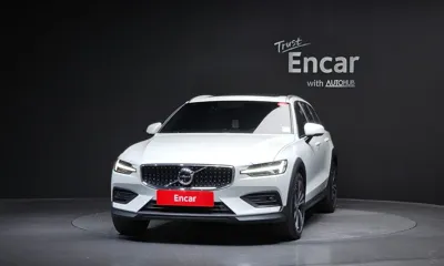 Volvo V60 2021, 33545 км, за 33700000 KRW