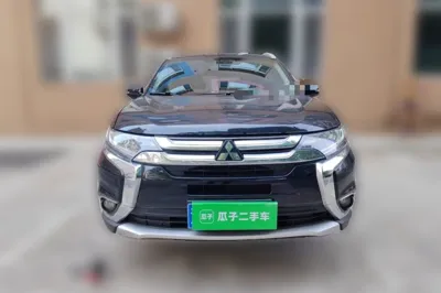 Mitsubishi Outlander 2018, 86500 км, за 61712.94 CNY