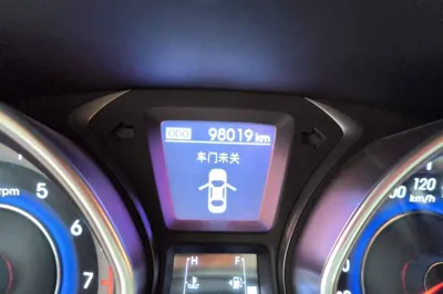 Hyundai Elantra (5th Generation 2012, 98000 км, за 21420.4 CNY - фото 12