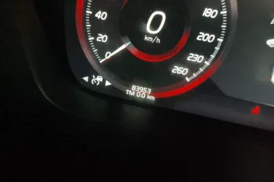 Volvo S90 2019, 84000 км, за 155442.37 CNY - фото 11
