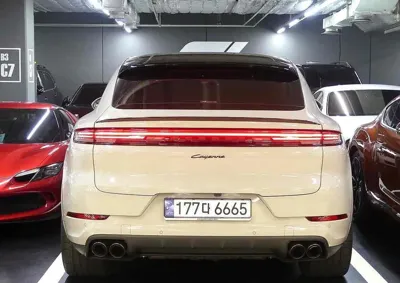 Porsche Cayenne 2024, 16000 км, за 156800000 KRW