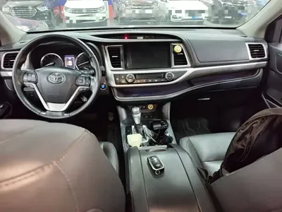 Toyota Highlander 2019, 83400 км, за 125100 CNY - фото 10