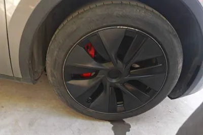 Tesla Model Y 2023, 31600 км, за 186650.65 CNY - фото 8