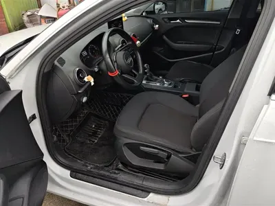 Audi A3 2019, 90700 км, за 55800 CNY - фото 9