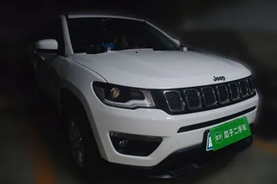 Jeep Compass 2017, 38300 км, за 39380.64 CNY