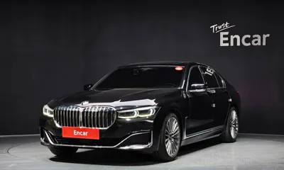 BMW 7-Series · 2021 год