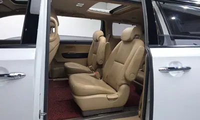Kia Canival 2018, 100711 км, за 14400000 KRW - фото 12