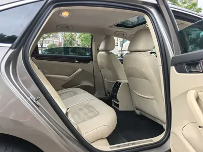 Volkswagen Passat 2014, 99000 км, за 28800 CNY - фото 16