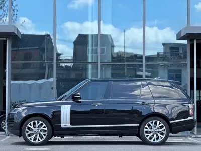Land Rover Range Rover 2019, 83000 км, за 678000 CNY