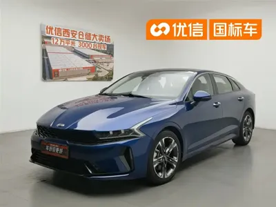 Kia K5 · 2020 год